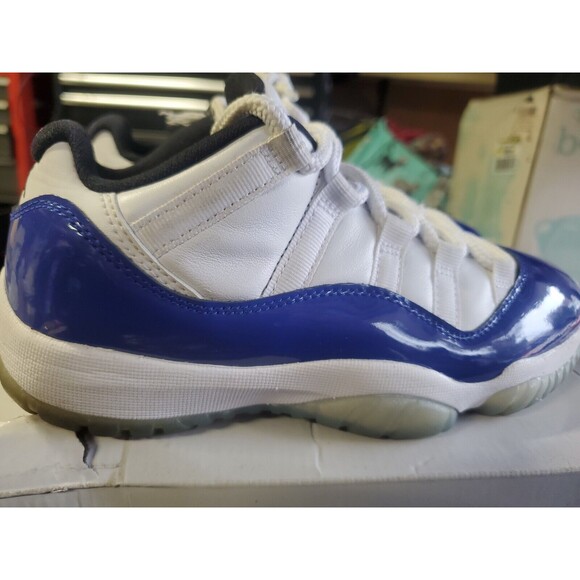 Nike Air Jordan XI 11 Low Concord Sketch AH7860-100 Purple White Sz Wmns 6.5 - Picture 3 of 6